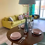 Premier Suites Апартаменты Вроцлав