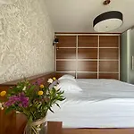 Premier Suites Апартаменты