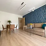 Апартаменты Premier Suites *