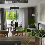 Апартаменты Premier Suites *