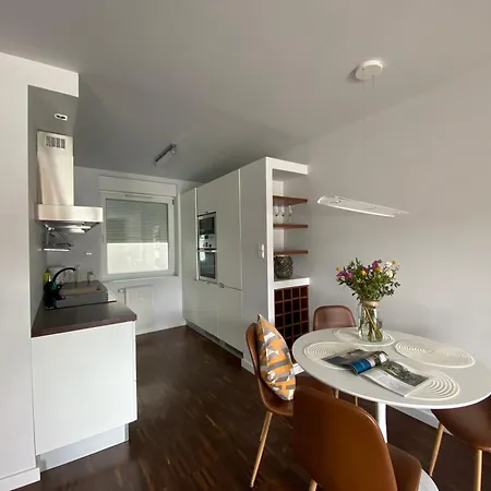 Premier Suites *