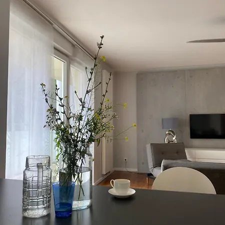 Premier Suites *